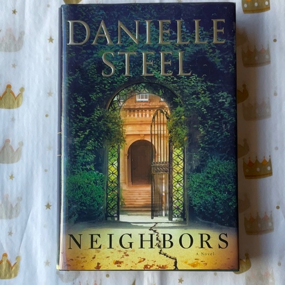 π DANIELLE STEEL BOOK π  NWT π - Picture 4 of 9